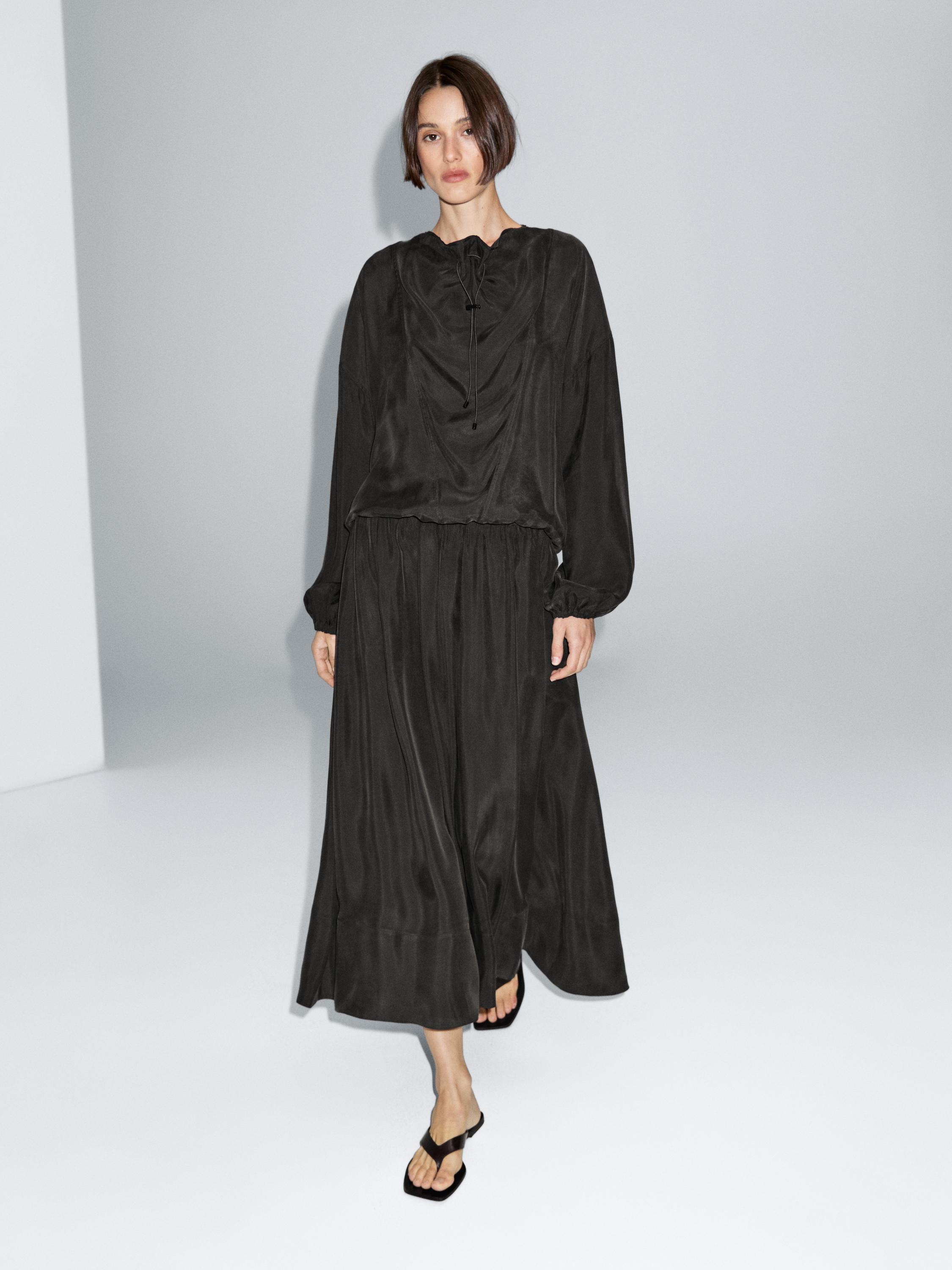 

Струящаяся блузка с завязками Massimo Dutti, серый