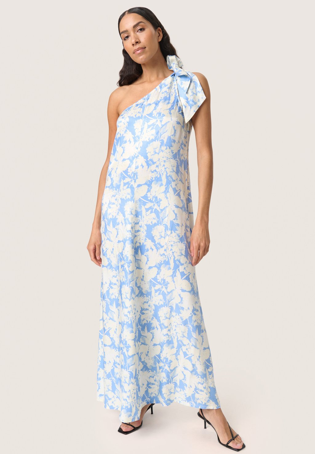 

Длинное платье BECCA ONE SHOULDER CAMPAIGN Soaked in Luxury, синий