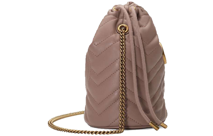 Мини-сумка-ведро GUCCI GG Marmont из стёганой кожи — фото 4
