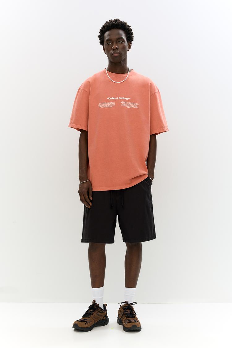 

Базовые шорты-бермуды с завязками Pull And Bear, черный