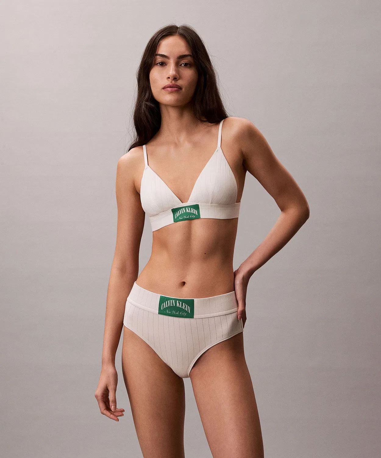 Бюстгальтер треугольный Calvin Klein Heritage Classic Lightly Lined, черный — фото 4