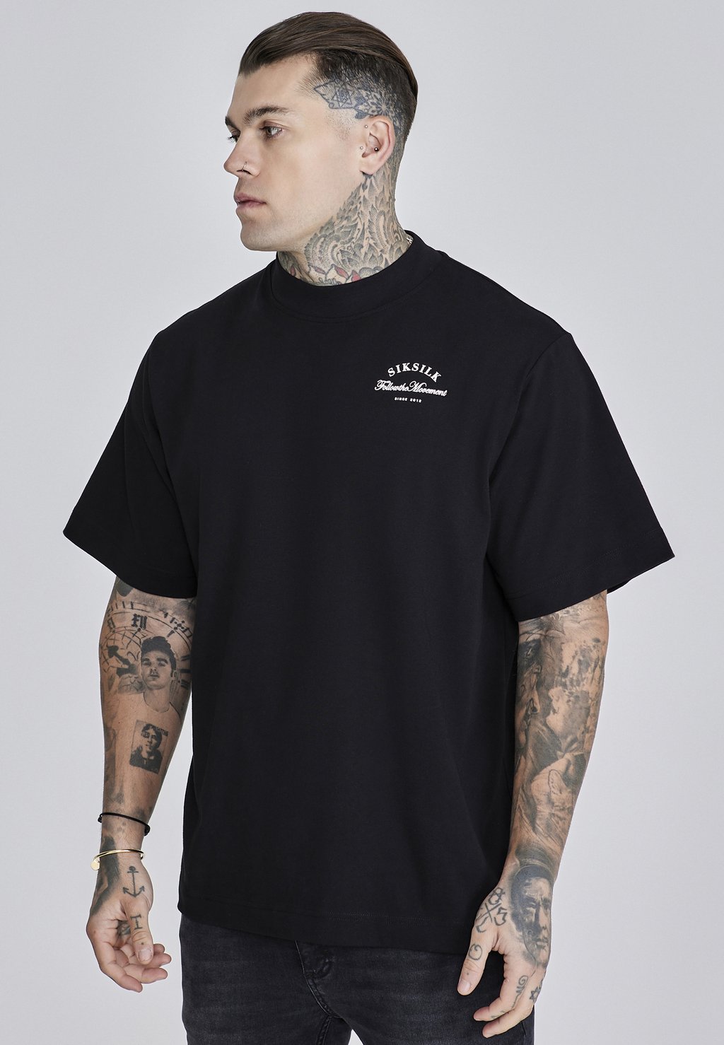 

Футболка с принтом LOGO SIKSILK, черный