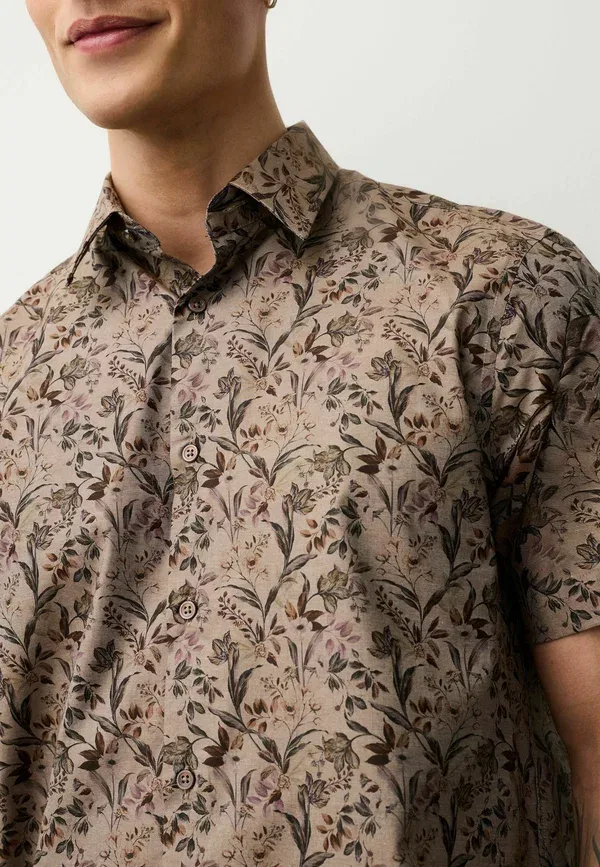 Рубашка Next Regular fit short sleeve shirt, нейтральный коричневый флорал — фото 4