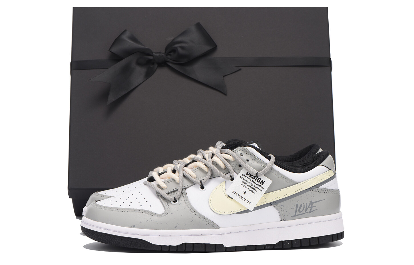 

Кроссовки Nike Dunk Skateboarding Shoes Women's Low-top White, светло-серый