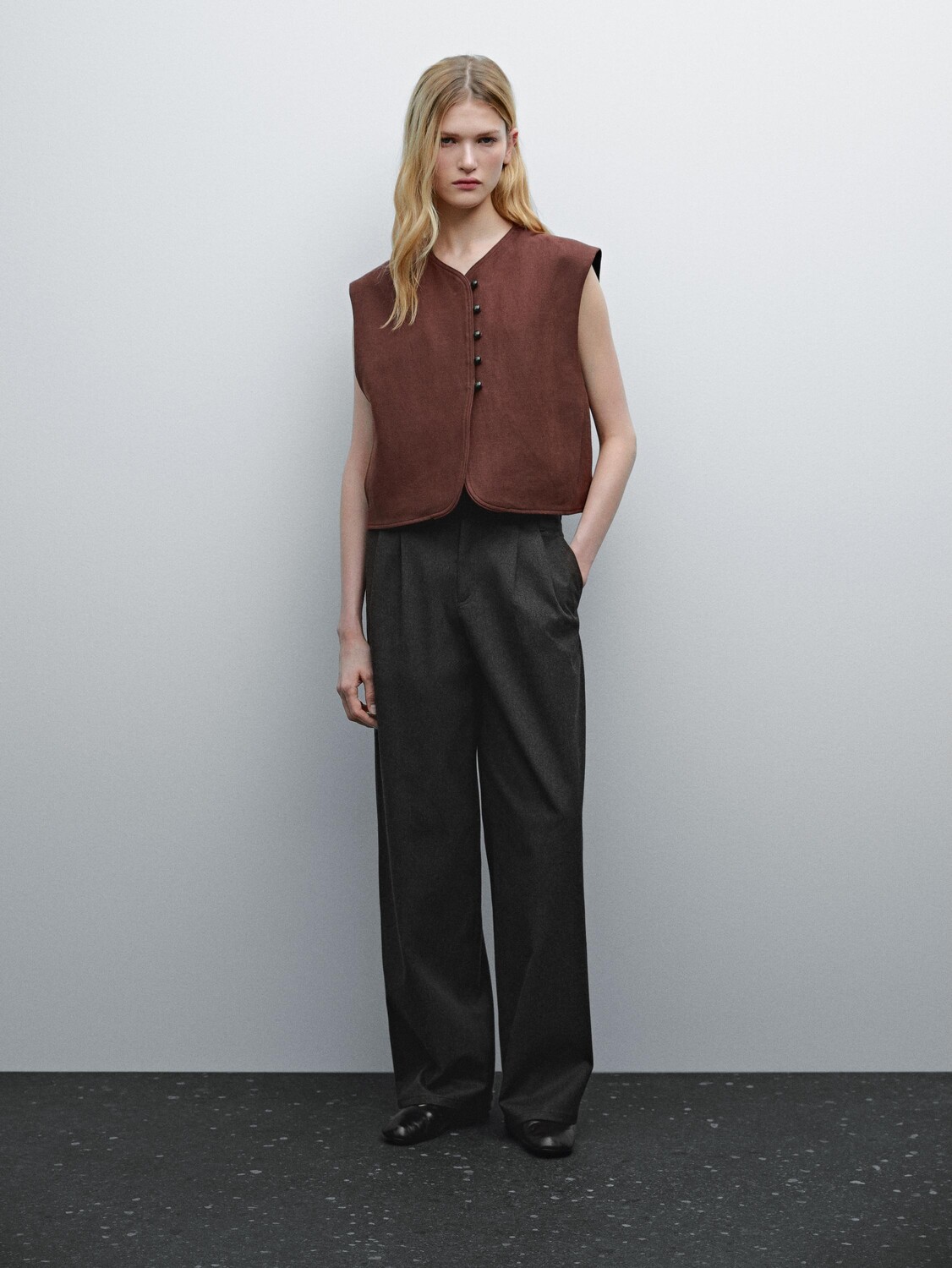 

Жилет из льняной смеси с пуговицами Massimo Dutti, бордовый