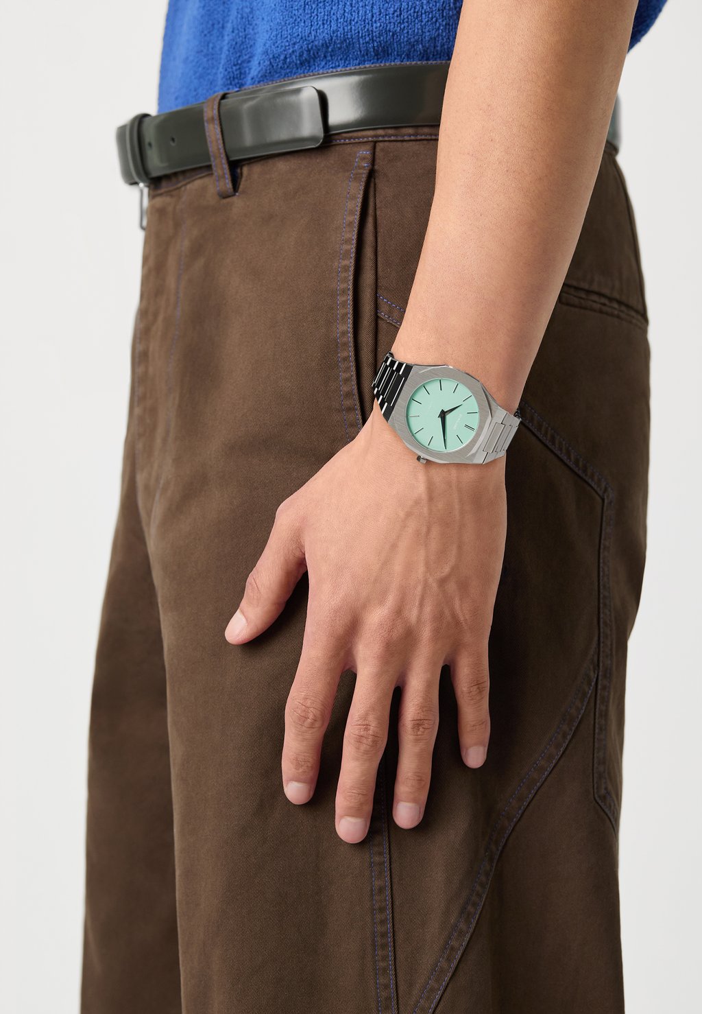 

Часы ULTRA THIN 40MM PHOTOCHROMATIC DIAL UNISEX D1 Milano, серебряный