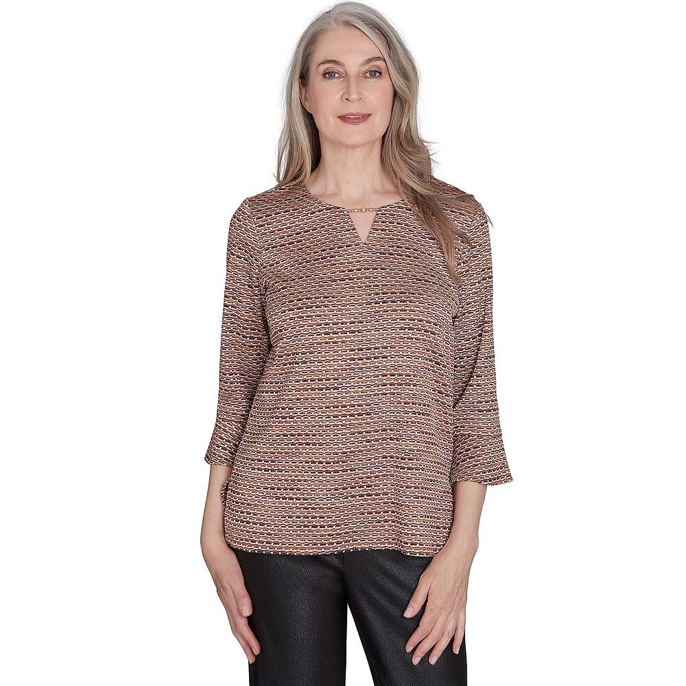 

Топ Space Dye Petite Alfred Dunner с вырезом из бисера и разрезом на шее, цвет Neutral Multi