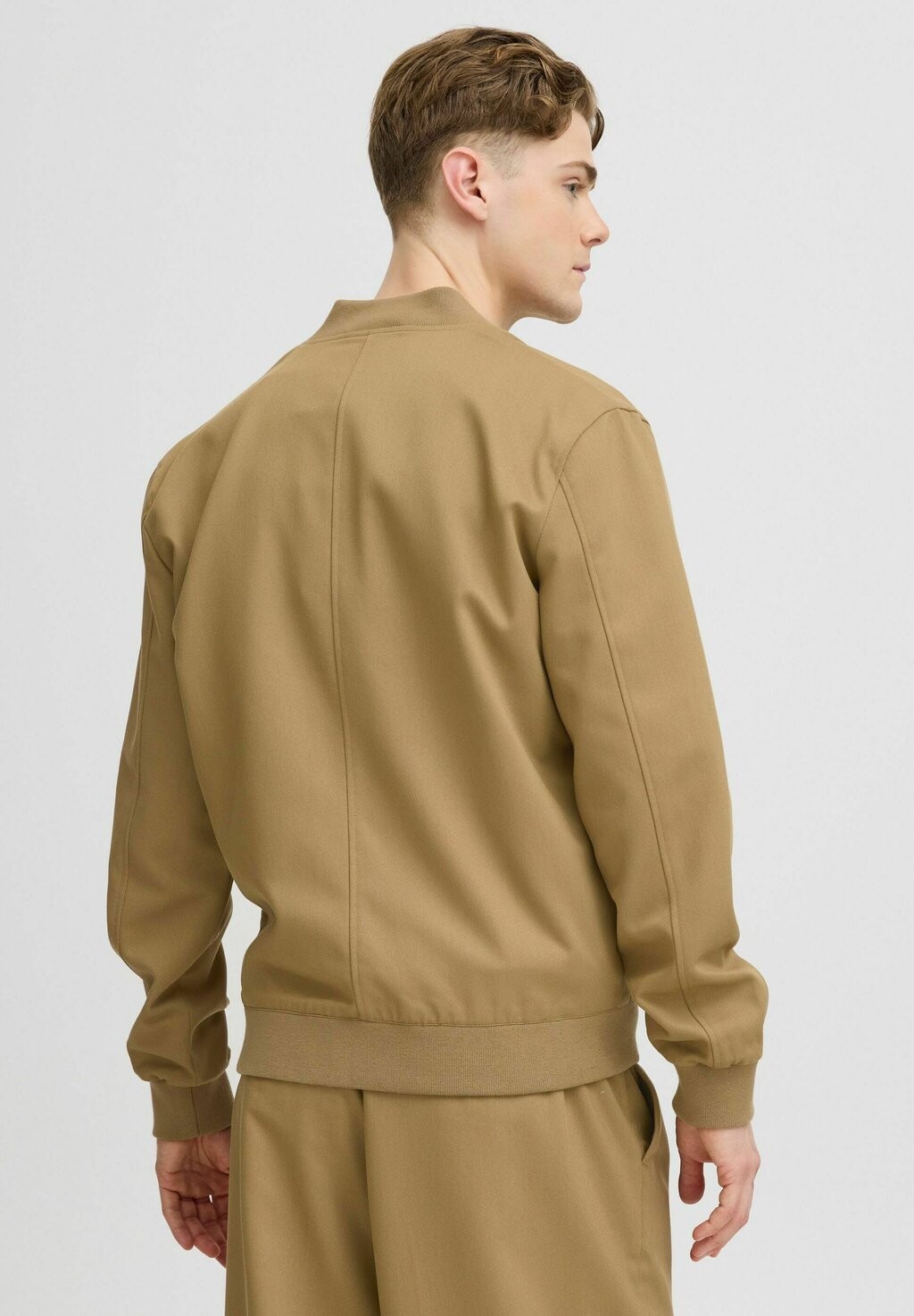 

Куртка-бомбер SCOTT Casual Friday, оливковый