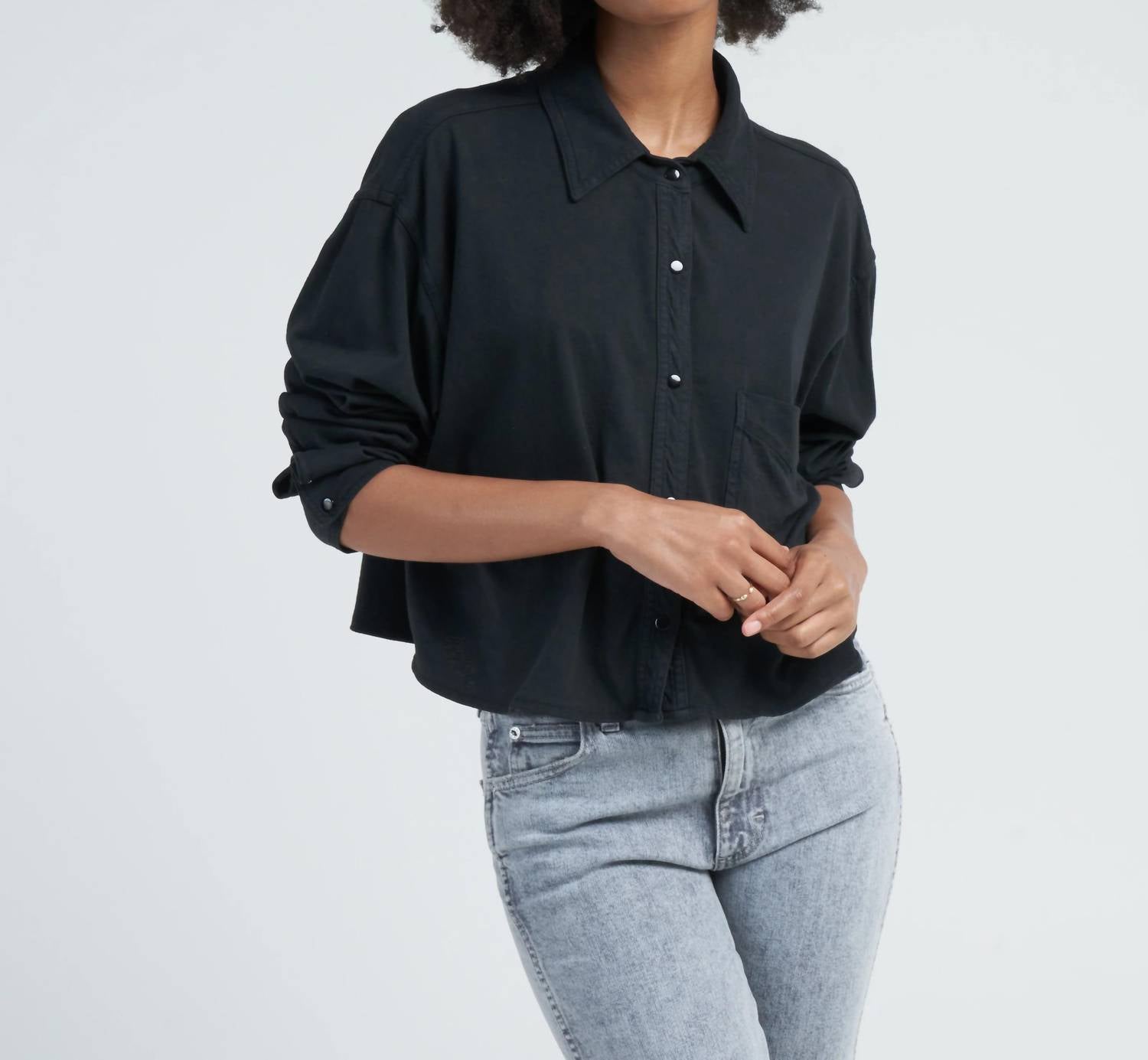 

Укороченная трикотажная рубашка цвета «каменно-черный» ASKK NY