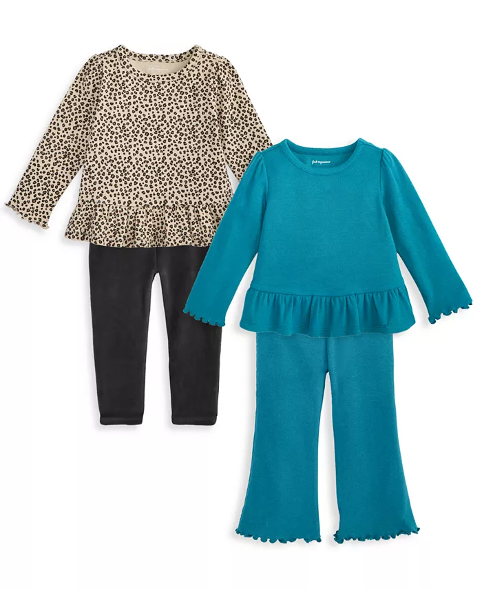 

Комплект для девочек: длинная футболка с ребристым рукавом, велюровые леггинсы с рюшами на спинке и расклешенные леггинсы First Impressions, красный