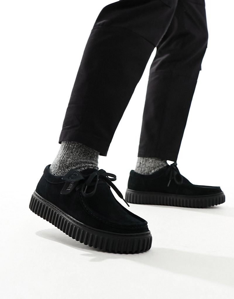 

Clarks - Torhill - Черные замшевые низкие туфли