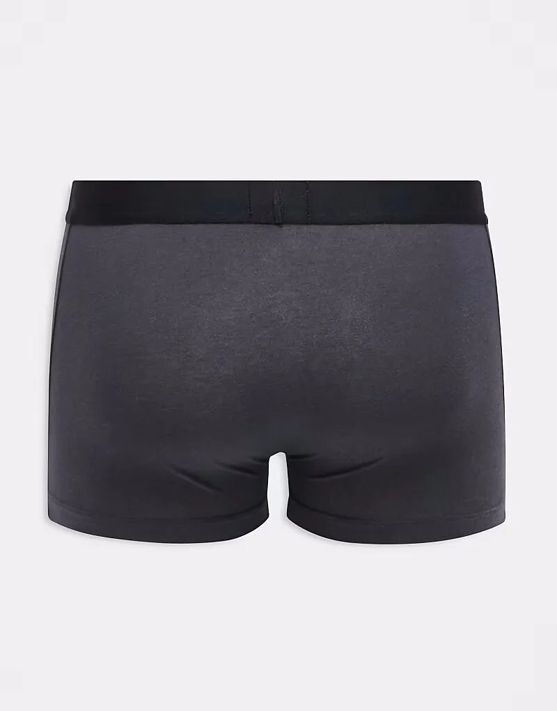 BOSS Bodywear Комплект из трех трусов BOSS One Bodywear с логотипом спереди, темно-синего и серого цвета — фото 2