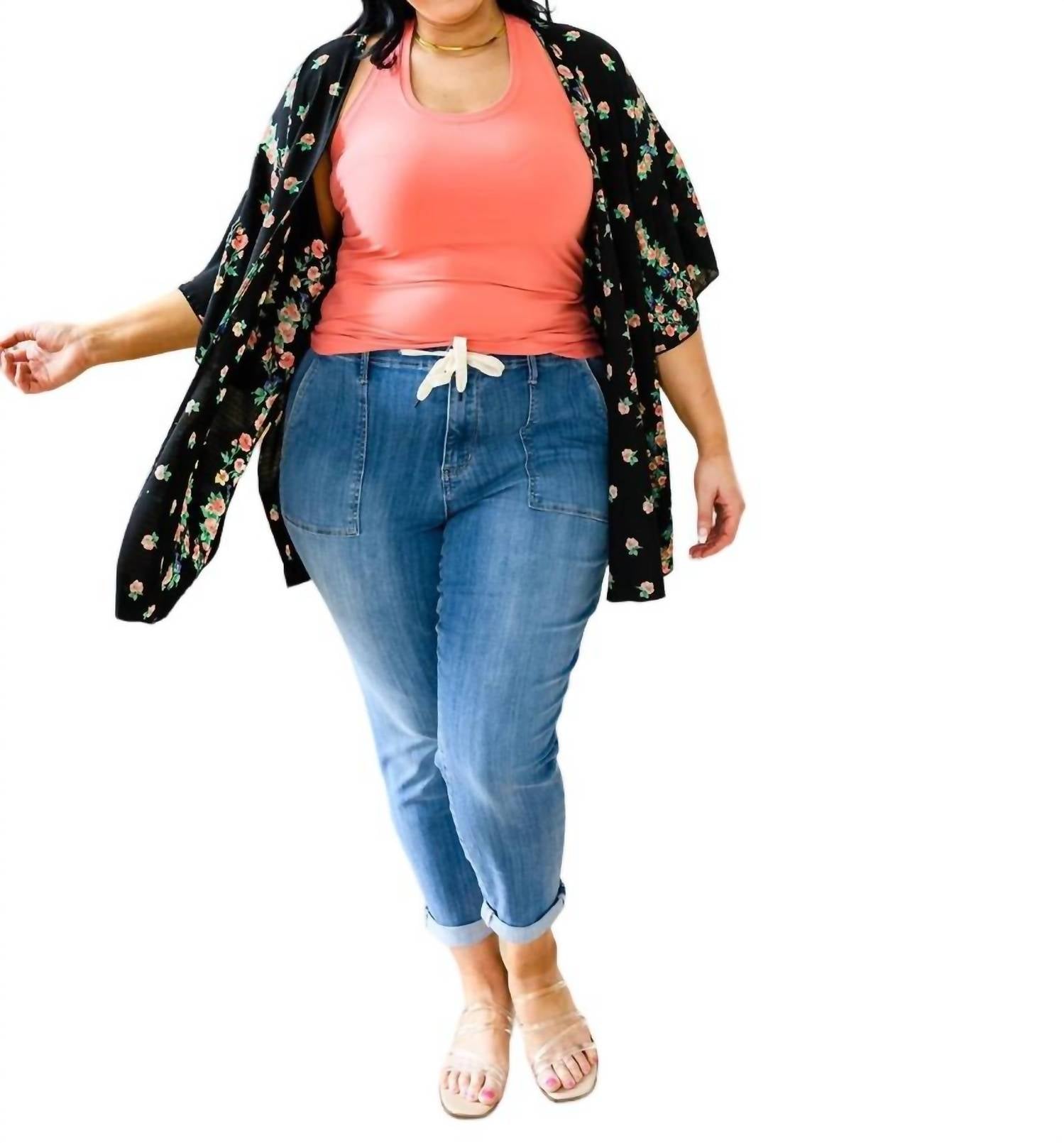 

Hailey & Co Кимоно «Момент времени» с черным цветочным принтом