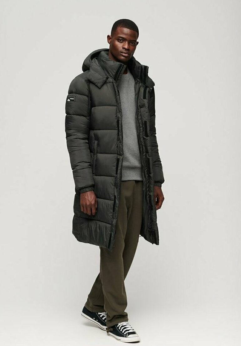 

Зимнее пальто RIPSTOP LONGLINE PUFFER Superdry, цвет black grid
