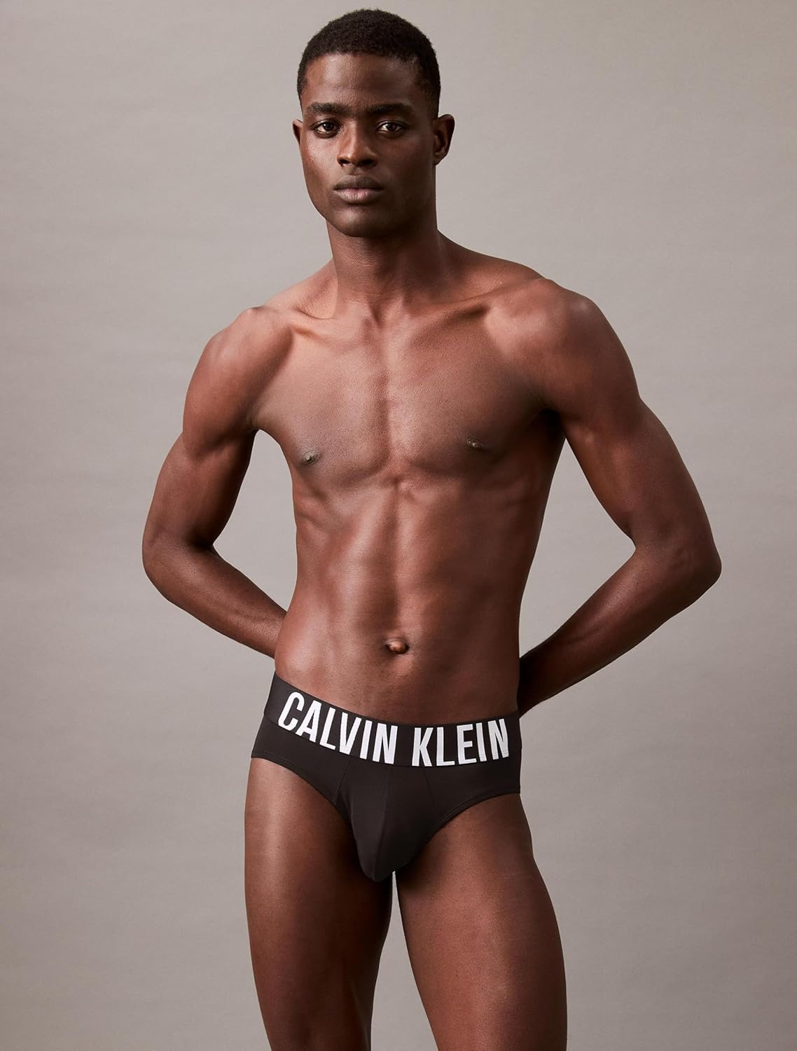 Комплект трусов-брифов Calvin Klein Intense Power Hip, 3 предмета, черно-синий/черно-белый/черно-серый — фото 2