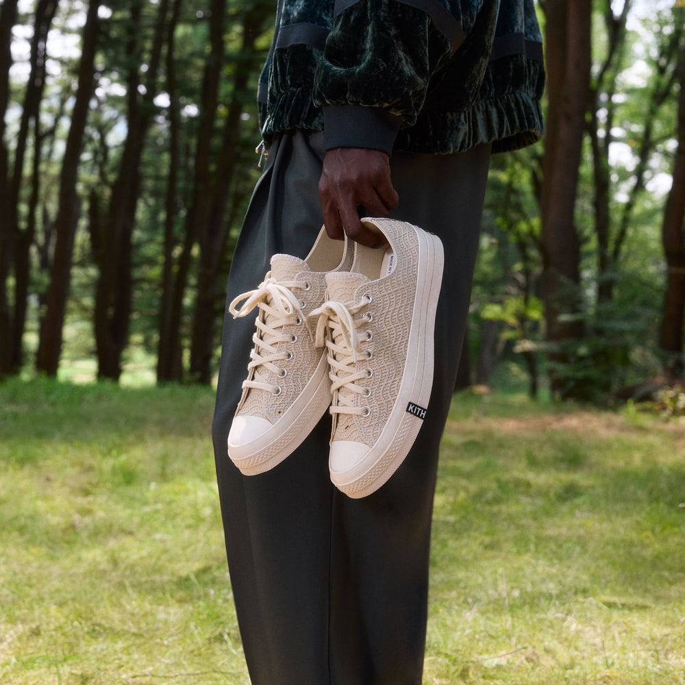 Кроссовки Kith for Converse Chuck Taylor All Star 1970 Ox, цвет Egret/White/Black Wave — фото 2