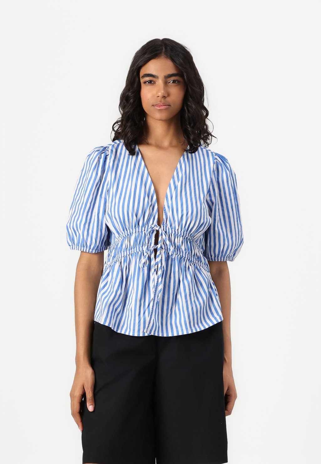 

Блуза VMJARLOTTE TIE V NECK Vero Moda, мультиколор