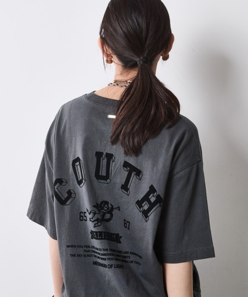 

Футболка с принтом на спине, свободный крой CHIC STYLE