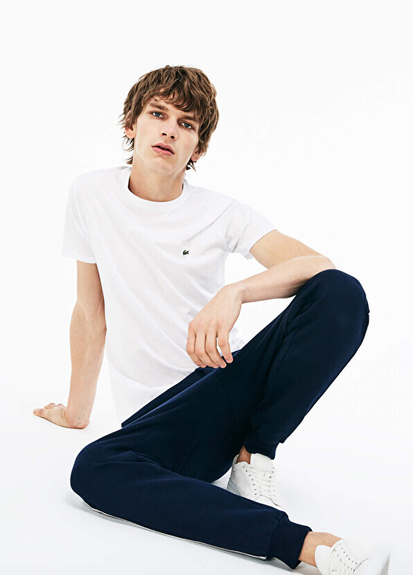Белая мужская футболка стандартного кроя с круглым вырезом Lacoste — фото 4