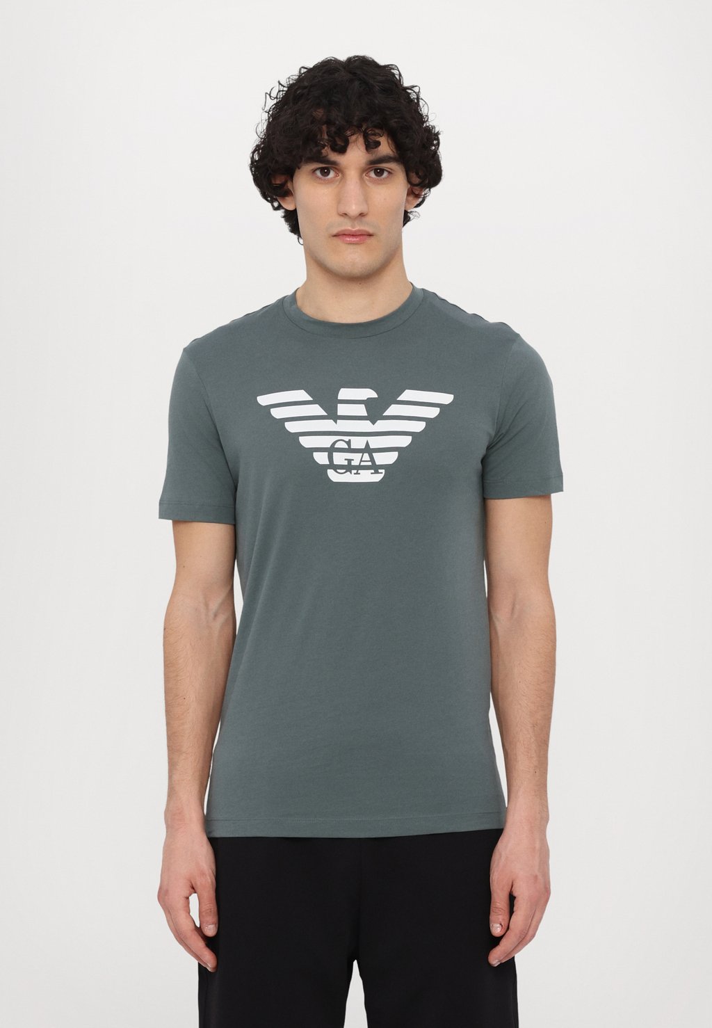 

Футболка с принтом Emporio Armani, зеленый