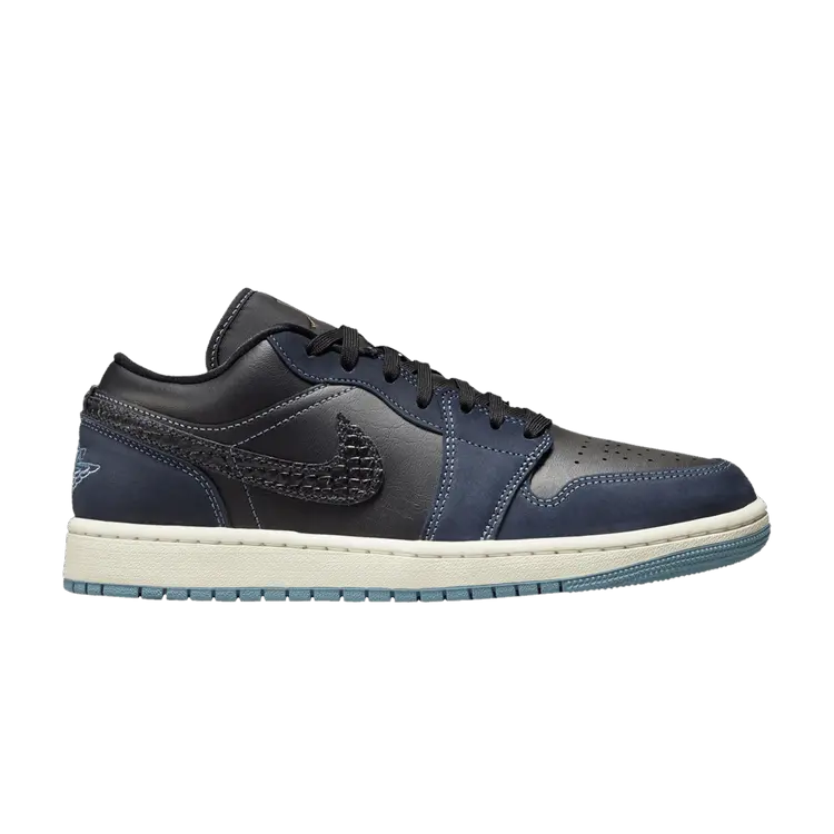 Кроссовки Air Jordan Wmns Air Jordan 1 Low SE 'Black Dark Obsidian', черный