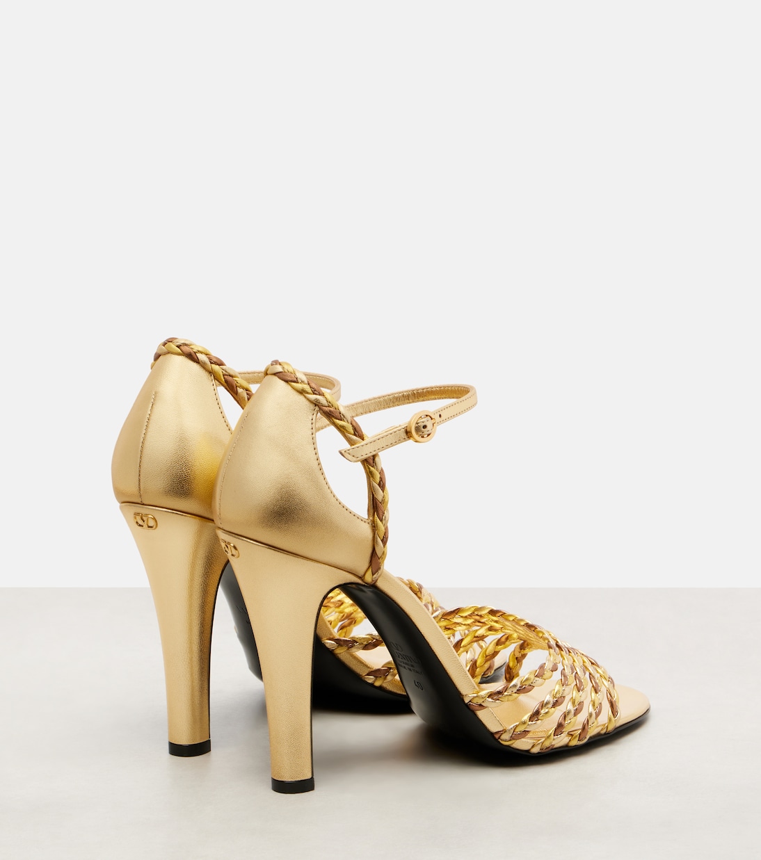 Туфли-лодочки Hi Dolly 105 с плетёным кожаным верхом Valentino Garavani, Antique Brass Light/Old Gold — фото 2