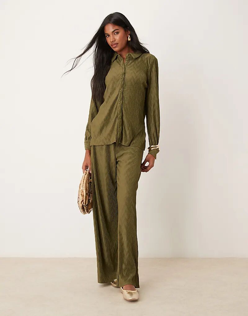 

Vila Брюки plisse wide leg trouser co-ord in dark olive