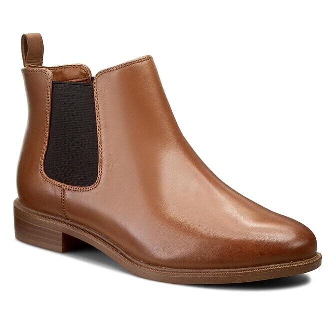 

Ботинки Clarks TaylorShine, коричневый