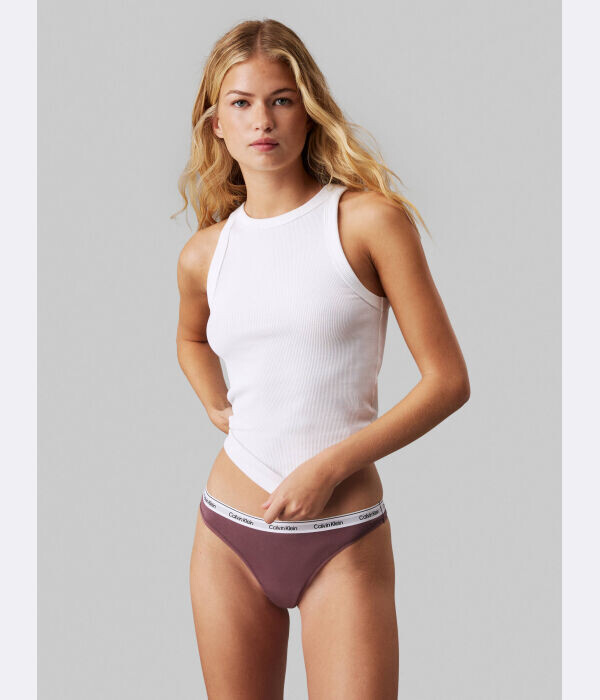 

Стринги женские Calvin Klein Underwear с логотипом, фиолетовый