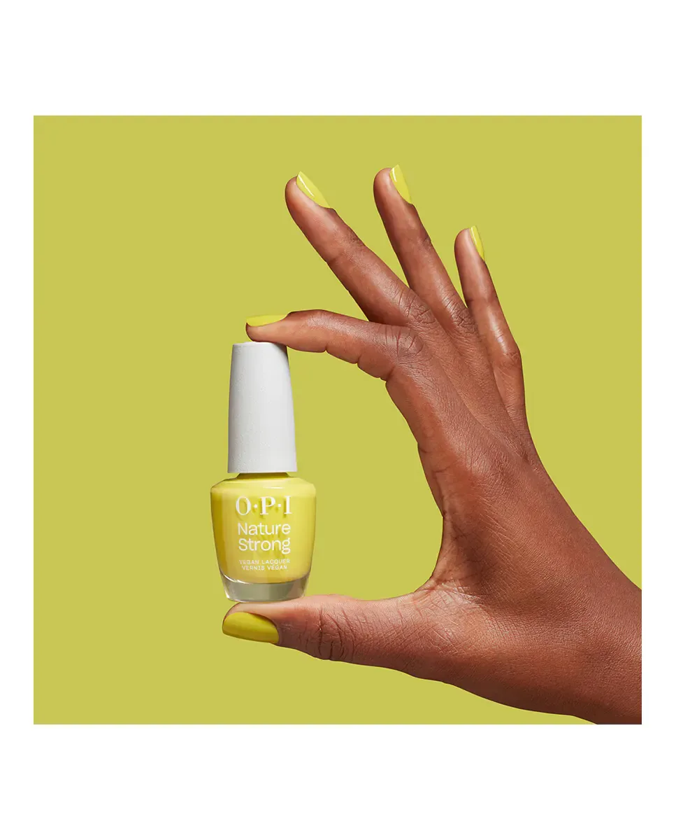 Лак для ногтей натурального происхождения Nature Strong 15 мл Opi, Give Me Some Suga Cane — фото 3