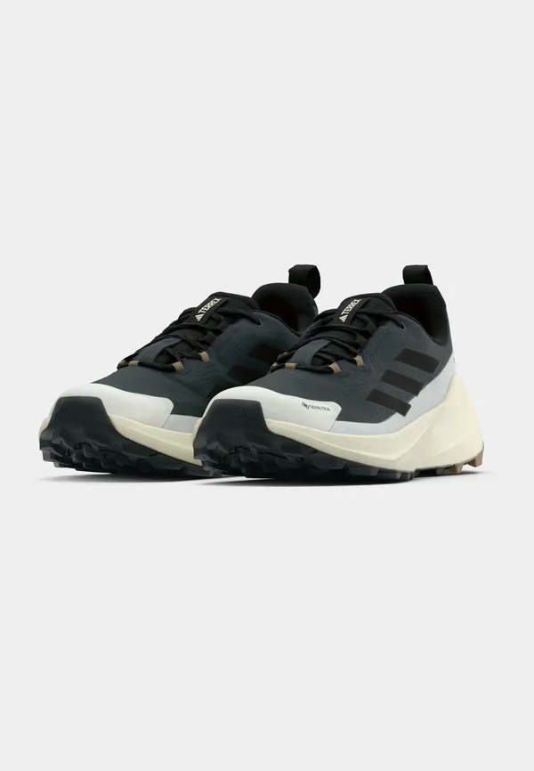 Походные ботинки trailmaker 2 gore-tex Adidas Terrex, Chalk White/Core Black/Carbon — фото 3