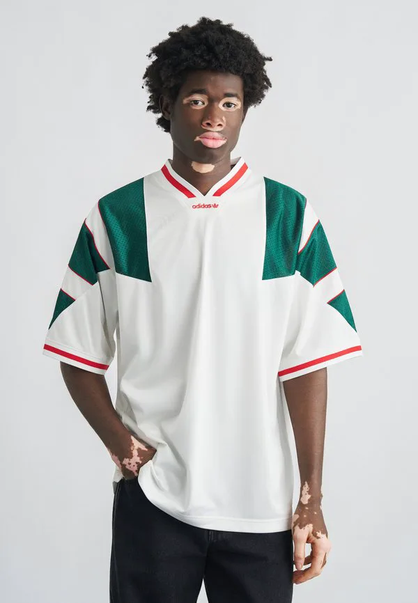 Свободная футболка с принтом Adidas Originals, White