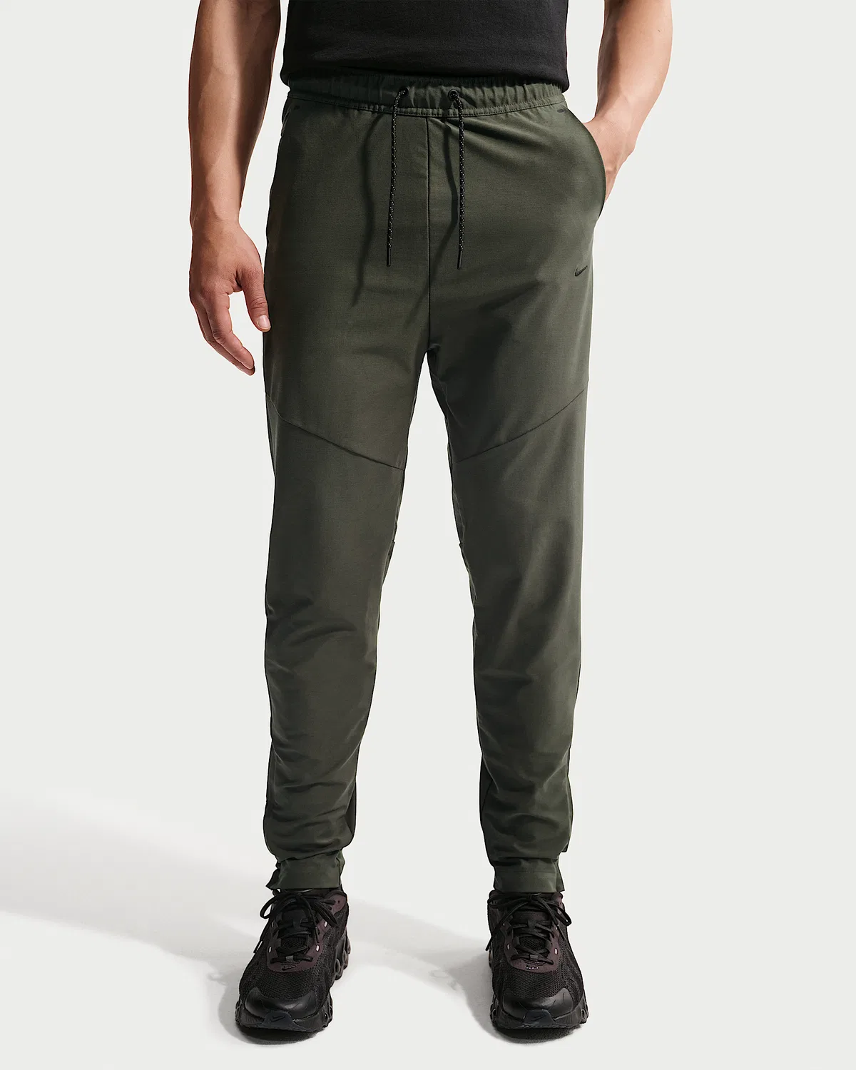 Мужские штаны Nike Tech Dri-FIT Shori Knit, Cargo Khaki/Black — фото 2