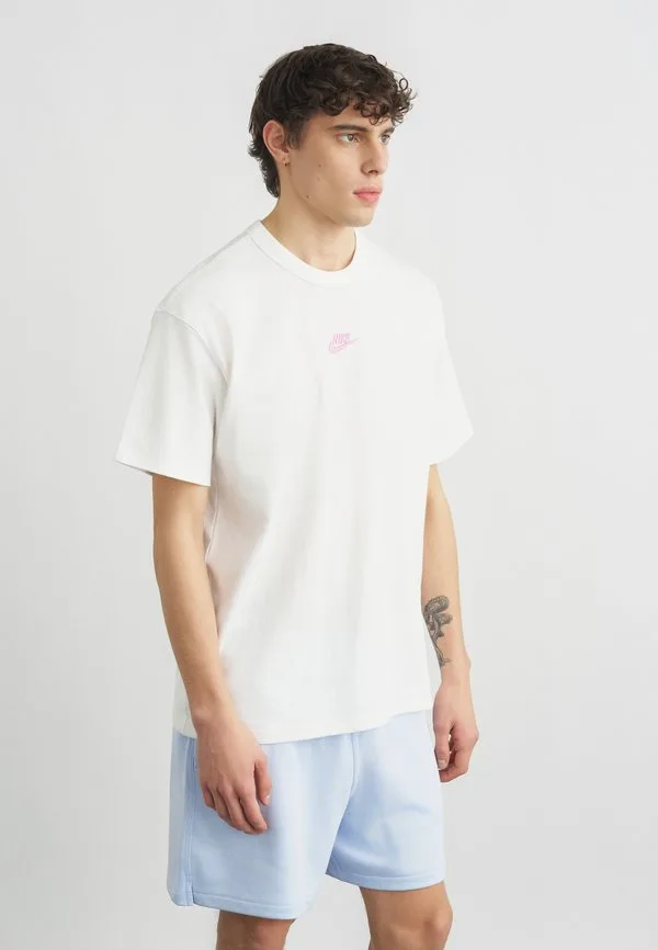 Базовая футболка Nike Sportswear, White/Magenta