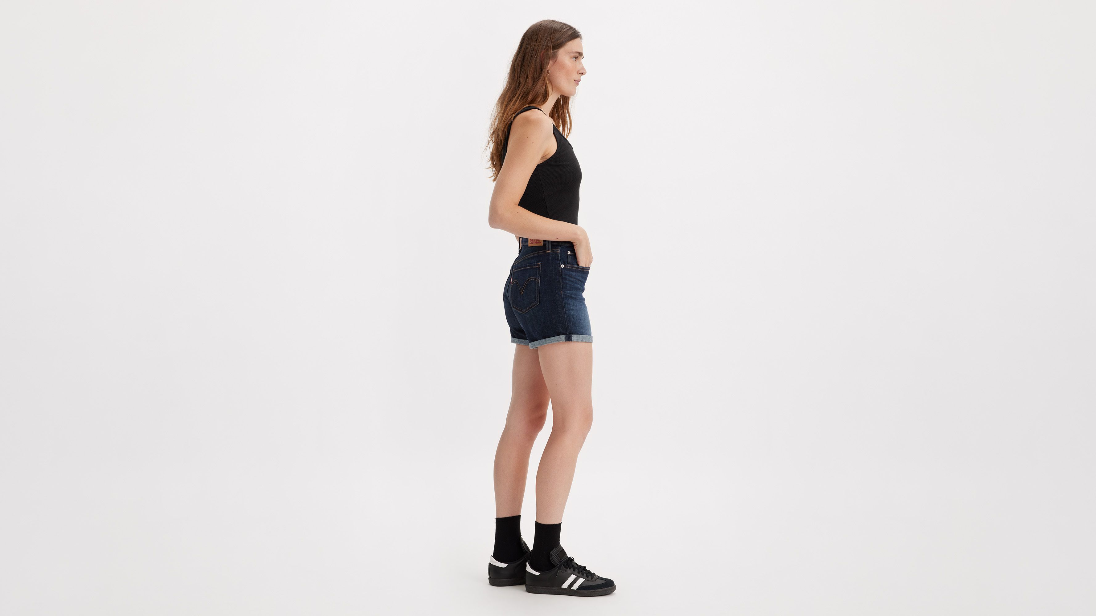 

Женские шорты средней длины Levi's, цвет Young And Old - Light Wash