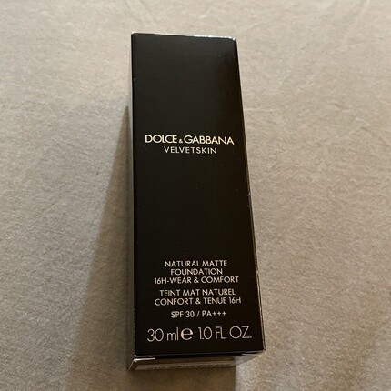 

Dolce & Gabbana Velvetskin Natural Matte Foundation 210 Cream SPF 30 1 унция