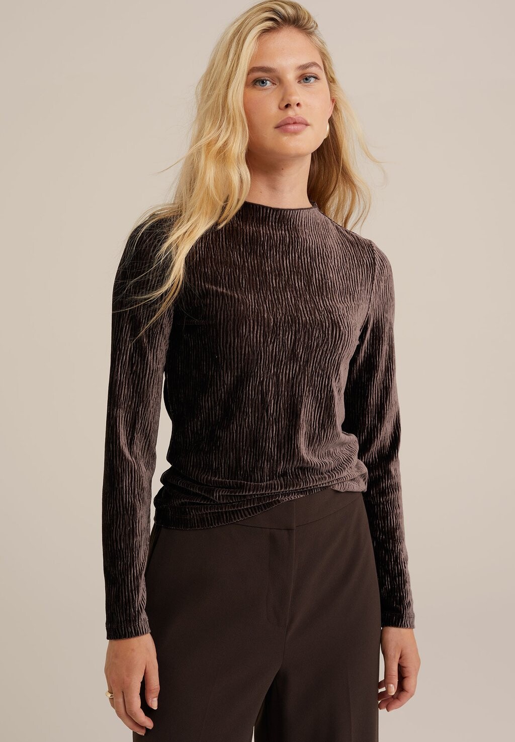 

Толстовка WE Fashion, коричневый