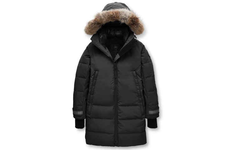 

Женский пуховик Canada Goose, черный