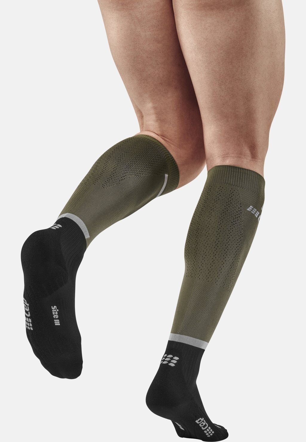 

Носки выше колена THE RUN COMPRESSION SOCKS KNEE-HIGH MEN MADE IN GERMANY CEP, цвет Mottled Olive