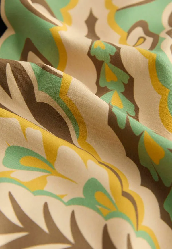 Купальник с глубоким вырезом для утягивания живота Next, Black/Green Paisley — фото 2