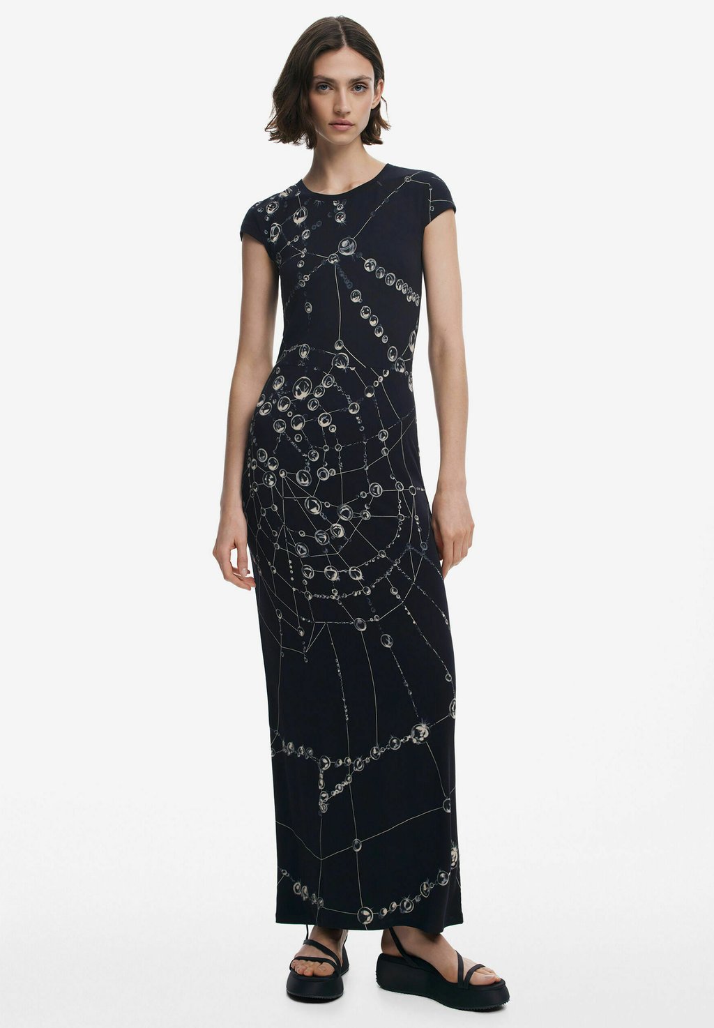 

Платье макси Desigual, черный