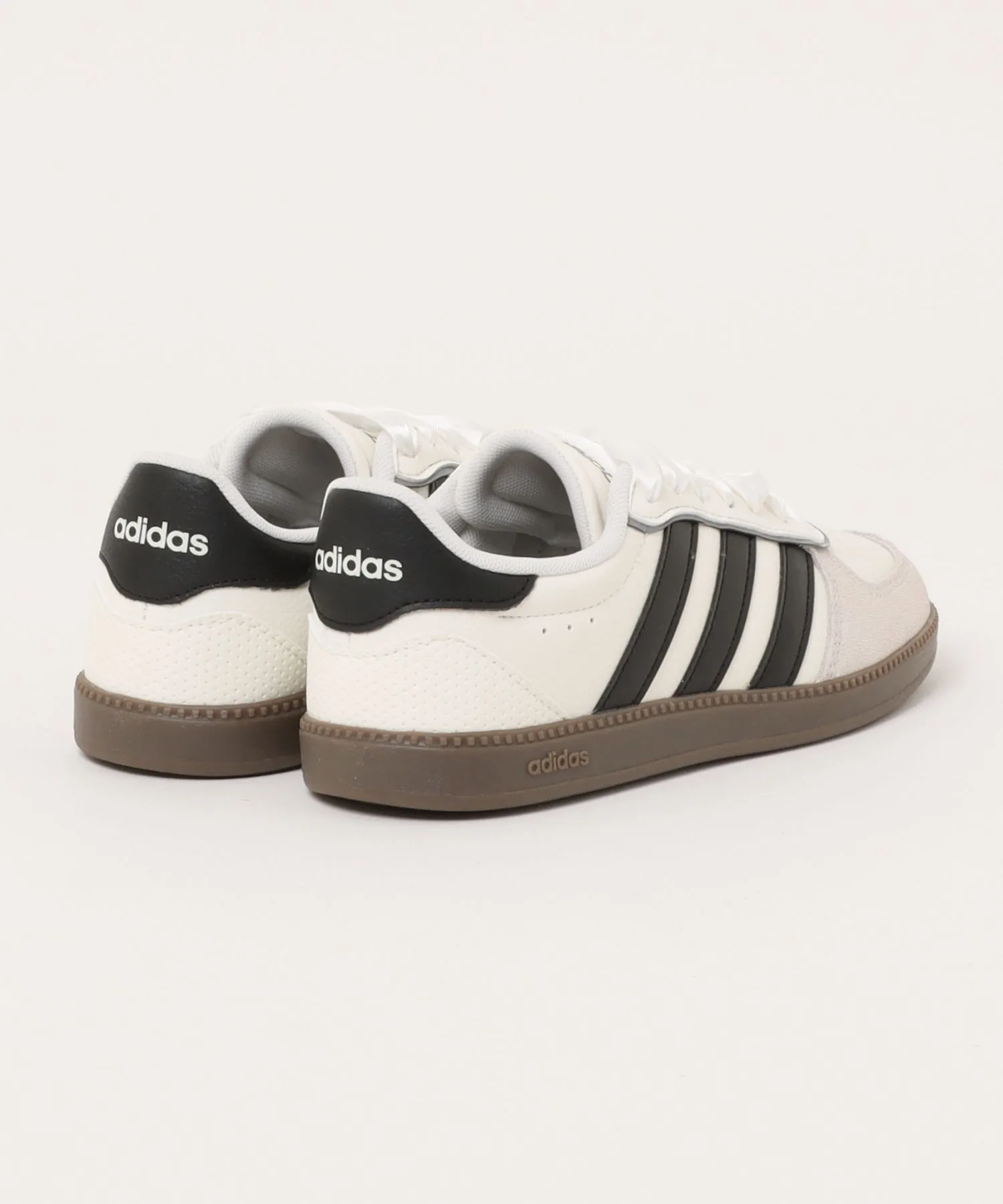 Мужские кроссовки из искусственной кожи adidas BREAKNET SLEEK W белые — фото 2