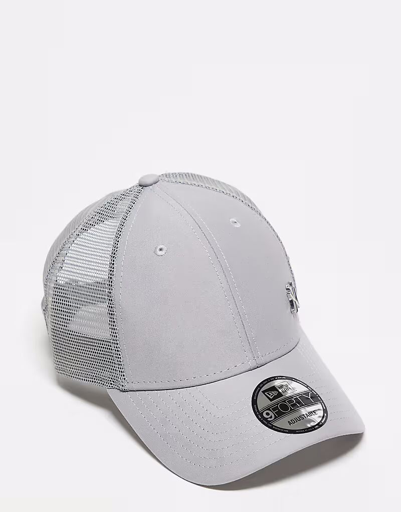 

Кепка водителя грузовика New Era NY Yankees 9forty с мини-логотипом серого цвета