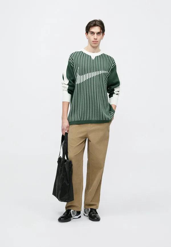 Клубный свитер Nike Sportswear, Fir/Sail — фото 3