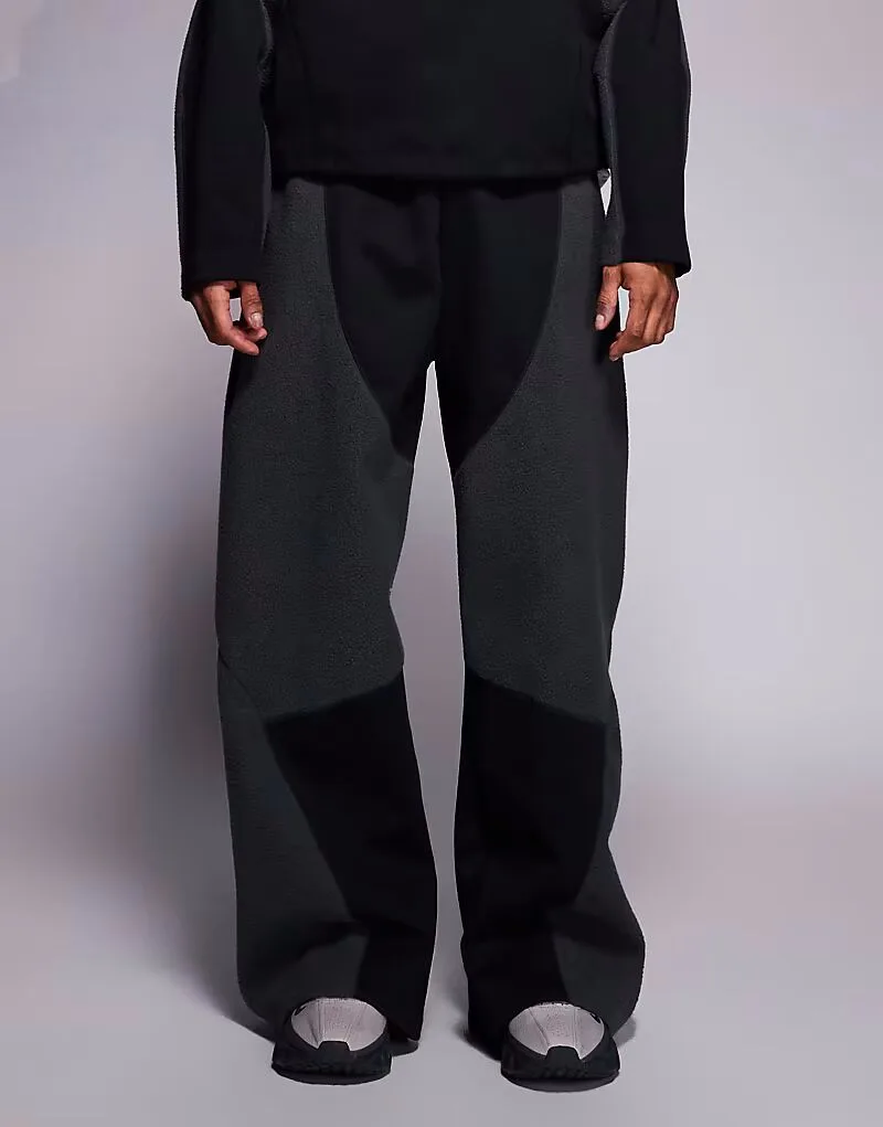 Спортивные брюки Nike Tech Boreas с открытым низом, черно-серые