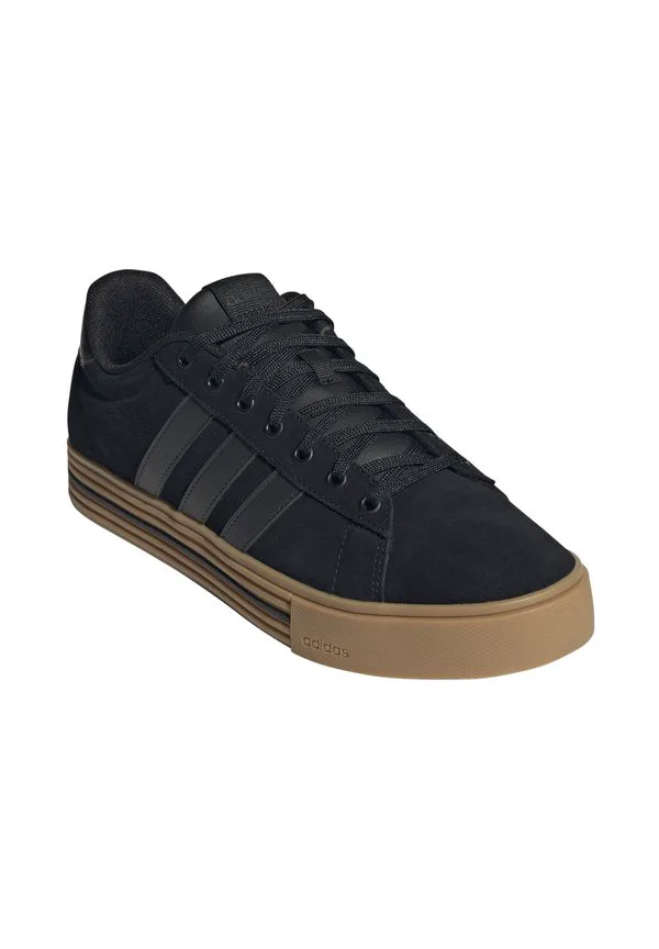 Низкие кроссовки на каждый день Adidas Sportswear, Cblack/Gum — фото 2