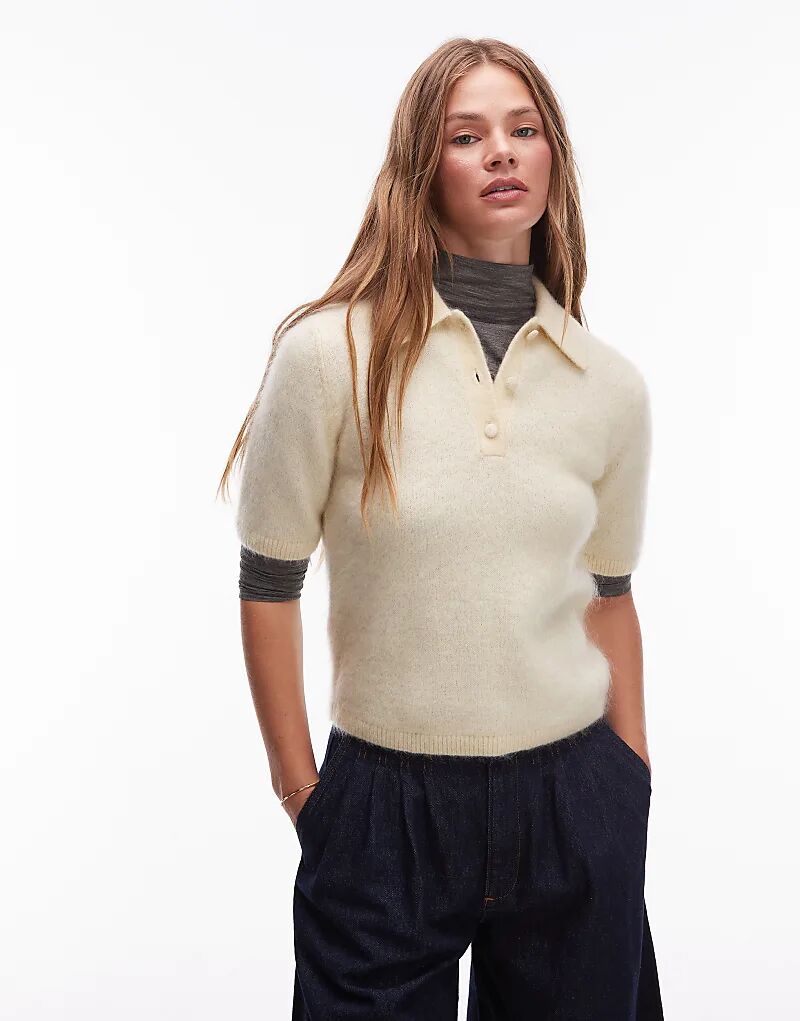 

& Other Stories Приталенный трикотажный топ из мохера и шерсти с воротником-поло в желто-бежевом цвете
