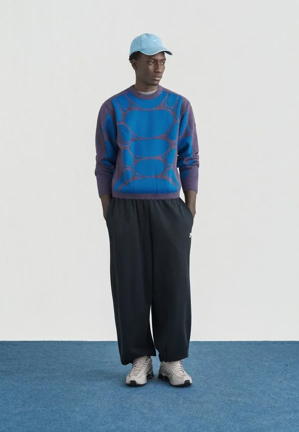 Свитер-Комбинезон с желейной клеткой Nike Sportswear, Dark Raisin/Brilliant Blue — фото 2