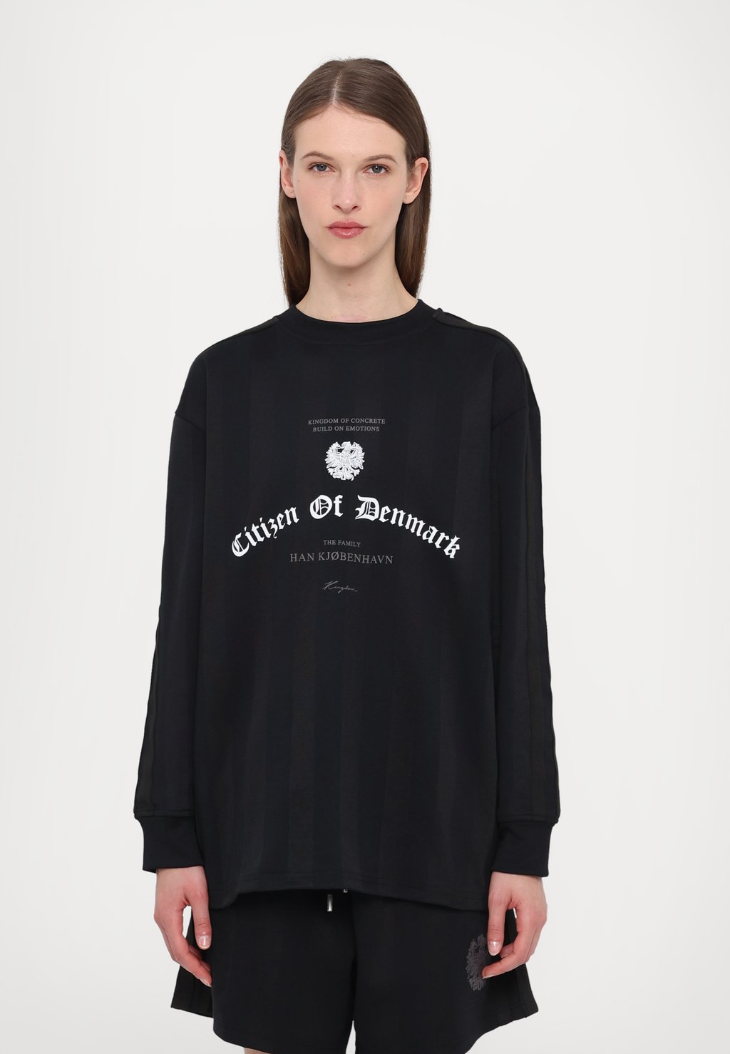 

Топ с длинными рукавами FOOTBALL LONG SLEEVE TEE Han Kjøbenhavn, черный