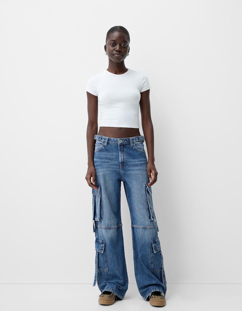 

Джинсы карго с множеством карманов Bershka, синий